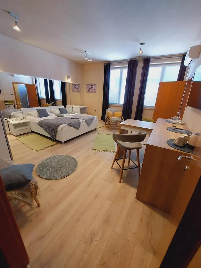Room And Apartments Antea Rovinj
