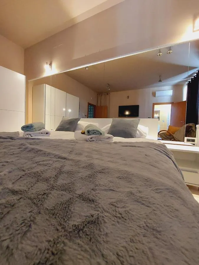 Room And Apartments Antea Rovinj Guest house